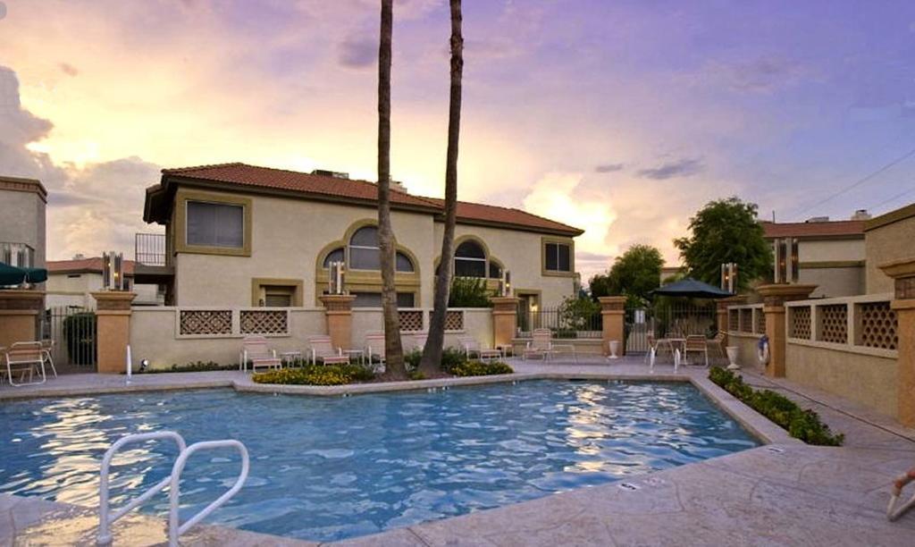 Private Resort Community Surrounded By Mountains W/3 Pool-Spa Complexes, All Heated & Open 24/7/365! Phoenix Ngoại thất bức ảnh